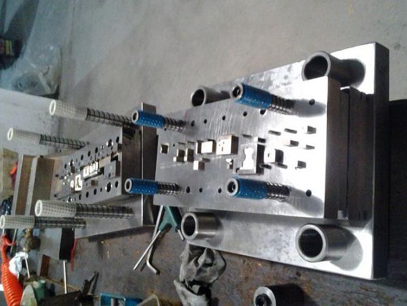 召陵模具制造-12